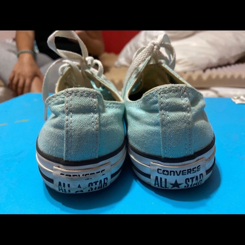 Converse - Picture 2 of 2